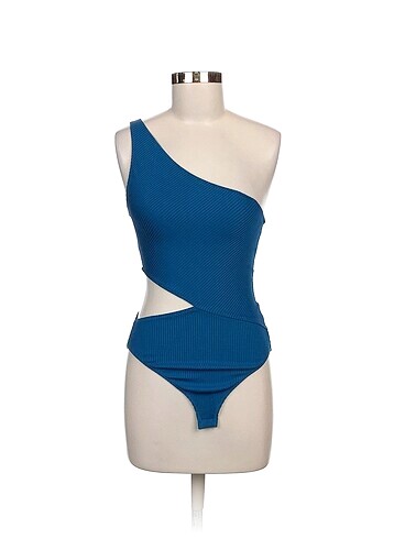 H&M Bluz %70 İndirimli.