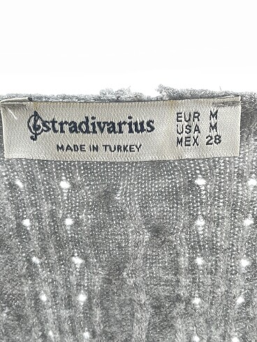 m Beden gri Renk Stradivarius Hırka %70 İndirimli.