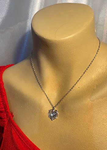 Gri Zincir Detaylı Gotik Midi Kadın Kolye