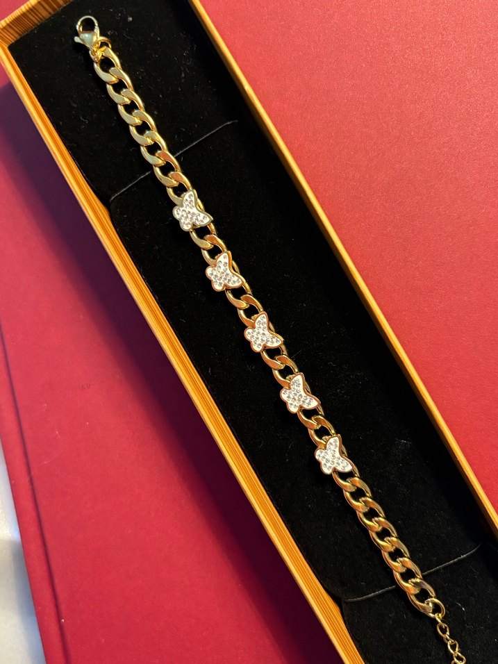 Zincir Detaylı Altın Renkli Kadın Bileklik - Görsel 2