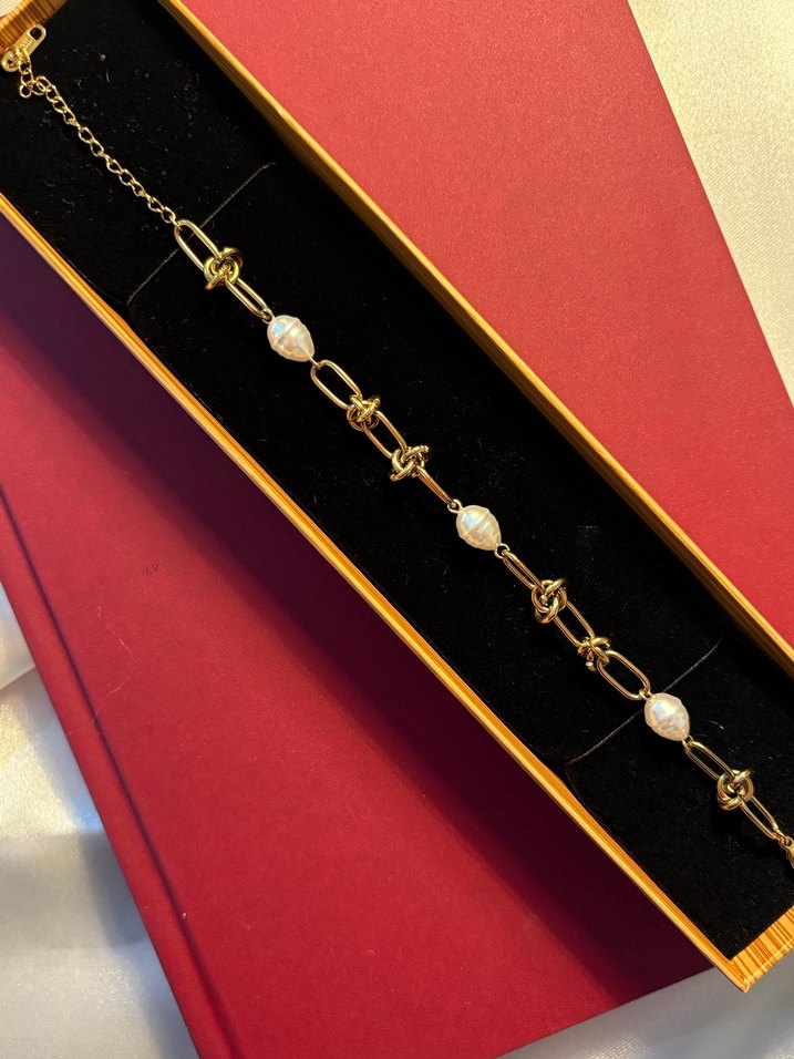 Altın Zincir Detaylı Kadın Bileklik - Görsel 3