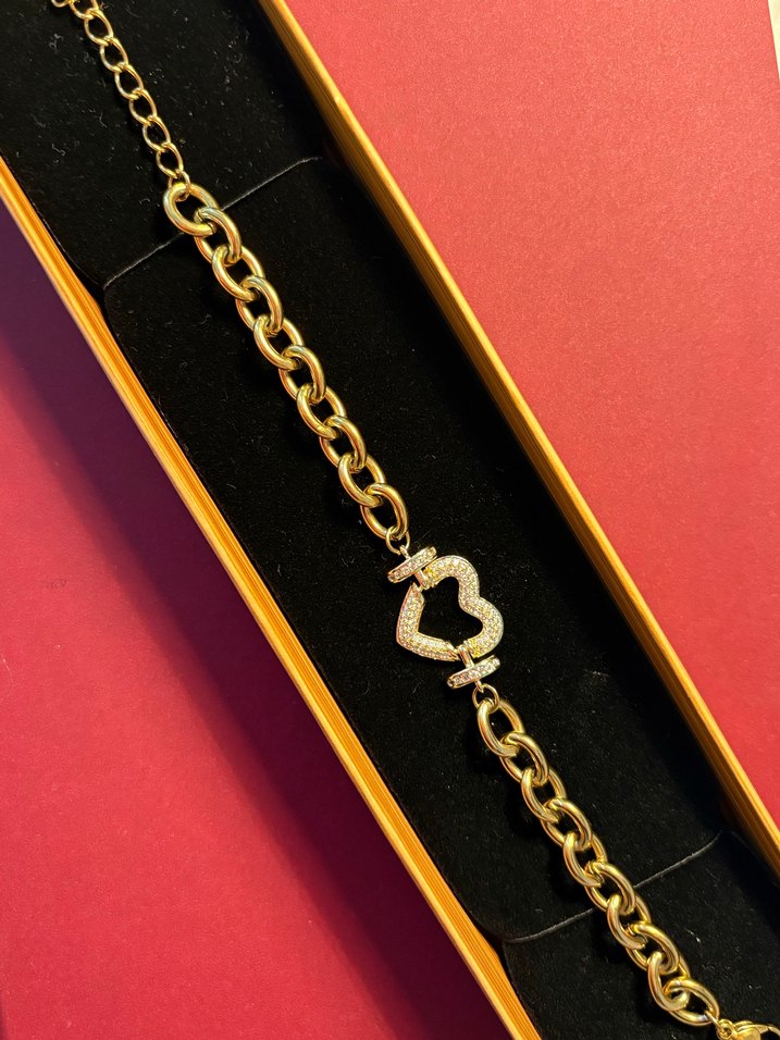 Altın Renk Zincir Detaylı Kadın Bileklik - Görsel 2