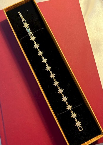 Zincir Detaylı Renkli Altın Bileklik - Görsel 4