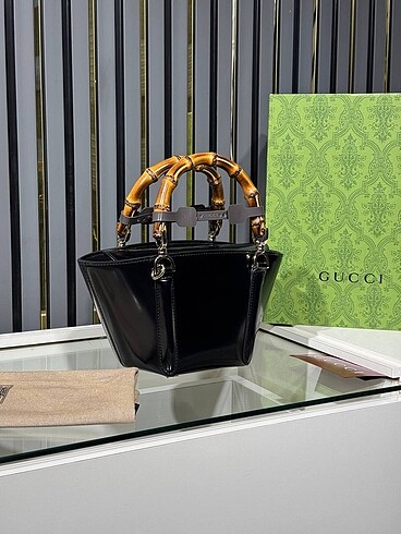  Beden Gucci Mini Bamboo Top Handle Bag