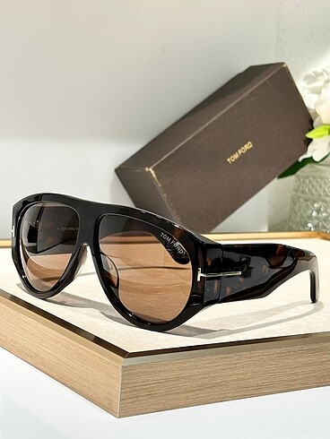 Tom Ford Pilot Frame UV Resistant Sunglasses