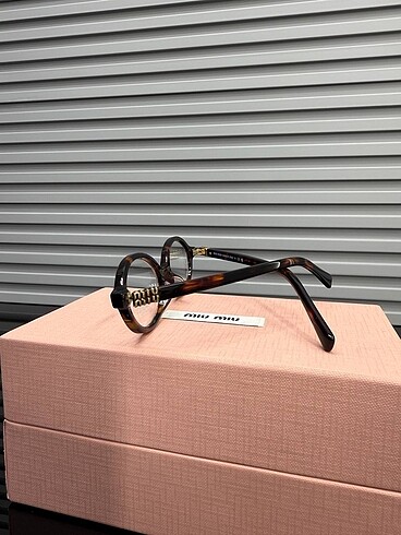 Beden çeşitli Renk Miu Miu Regard Women Sunglasses