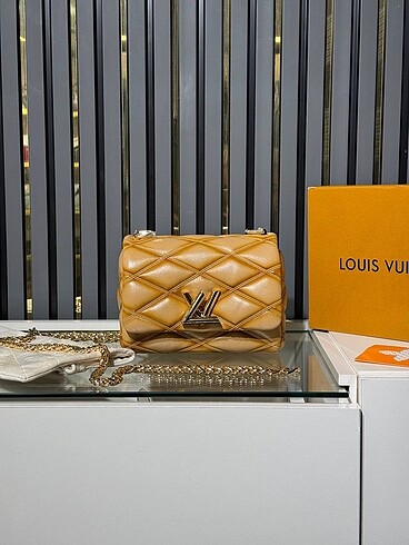 Beden çeşitli Renk Louis Vuitton Pico-Go Handbag