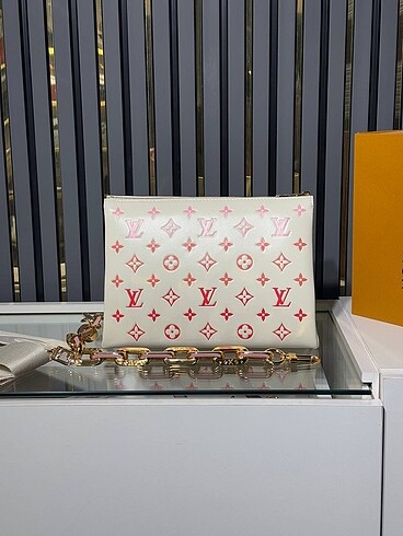 Louis Vuitton Louis Vuitton Coussin Pm Bag