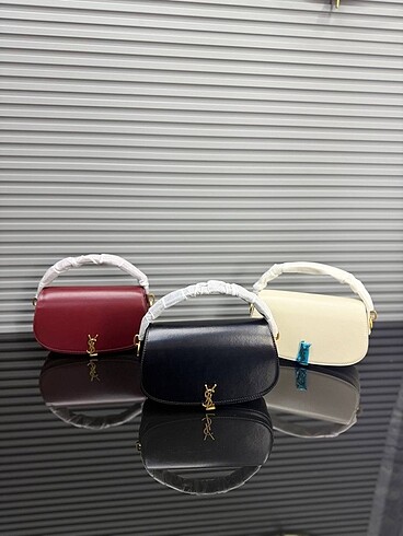 Yves Saint Laurent Saint Laurent Voltaire Leather Shoulder Bag