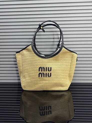 Miu Miu Miu Miu Ivy Tote Bag