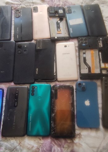 Çeşitli Siyah Android Akıllı Telefonlar