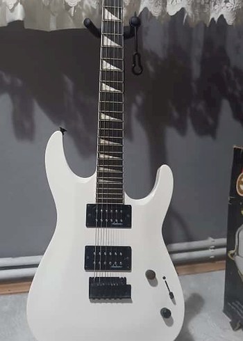 Jackson JS22 dinky snow white elektro gitar