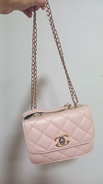 Chanel Pembe Canta zincir detay