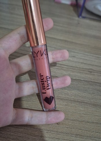 Kiko LYKD Luster Drip Lip Gloss 121 Soul