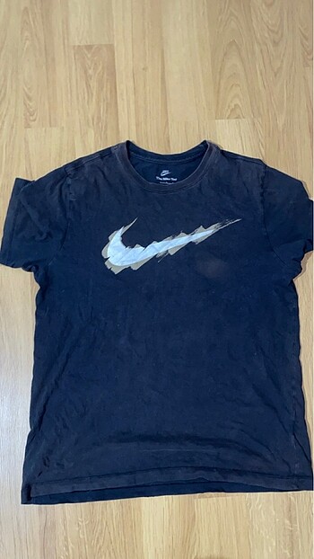Nike tshirt