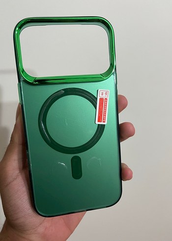 iPhone 17Pro Max yeşil magnetli kılıf 