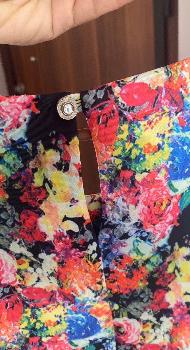 Çiçek Desenli Salaş Midi Elbise - Görsel 4