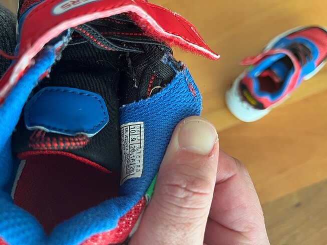 26 Beden mavi Renk Cok az kullanilmis Orjinal skechers cocuk spor ayakkabi