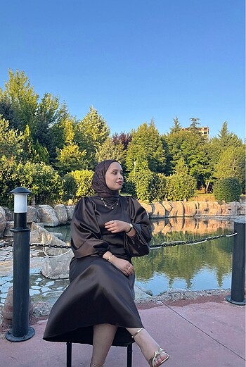 Saten abiye elbise
