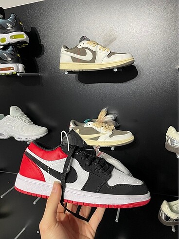 Nike Air Jordan 1 Black Roe - Görsel 3