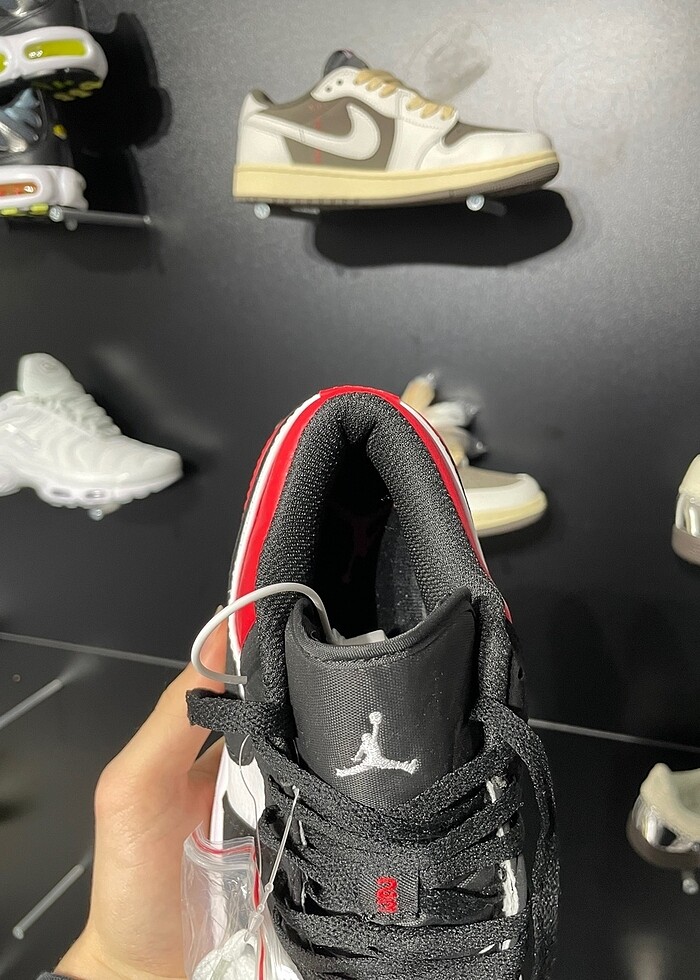 Nike Air Jordan 1 Black Roe - Görsel 4