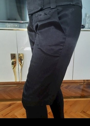 Siyah Mini Saten Kemerli Kadın Pantolon - Görsel 2