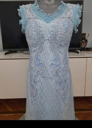 Mavi İşlemeli Uzun Abiye Elbise - Görsel 3