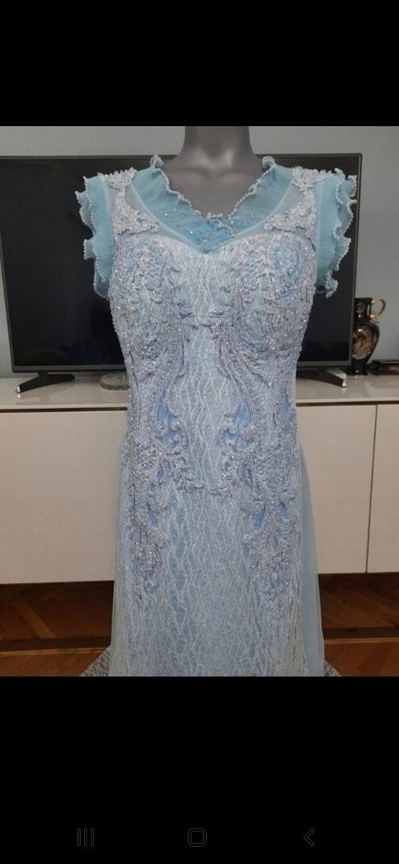 Mavi İşlemeli Uzun Abiye Elbise - Görsel 3