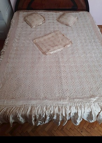 Dantel Bej Yatak Örtüsü - Görsel 2