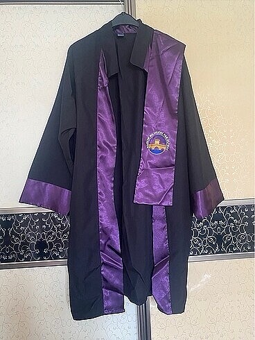 Trakya Üniversitesi Mezuniyet Cübbesi