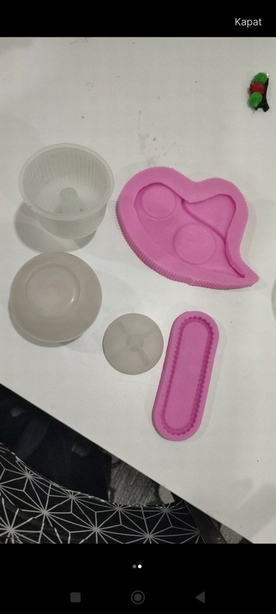 Pembe Silikon ve Plastik Mutfak Kalıpları - Görsel 2