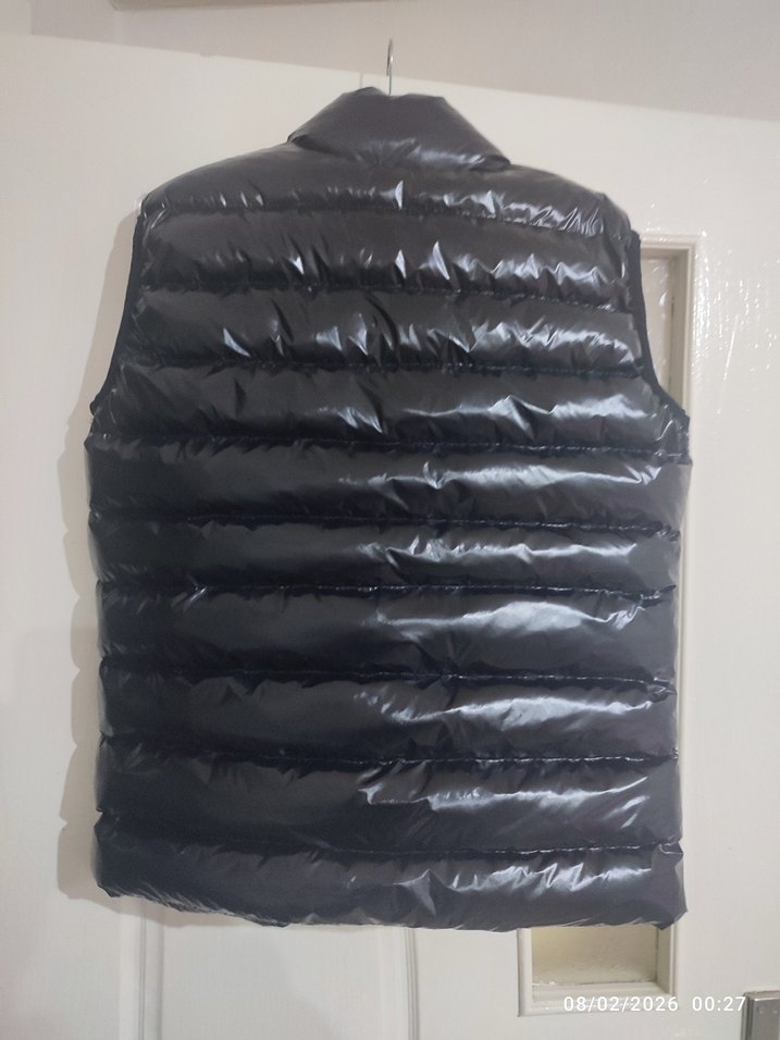 Siyah Parlak Yelek, Fermuarlı, Yüksek Yaka - Görsel 3