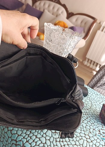 Siyah Deri Kadın Çanta - Klasik Goth - Görsel 4