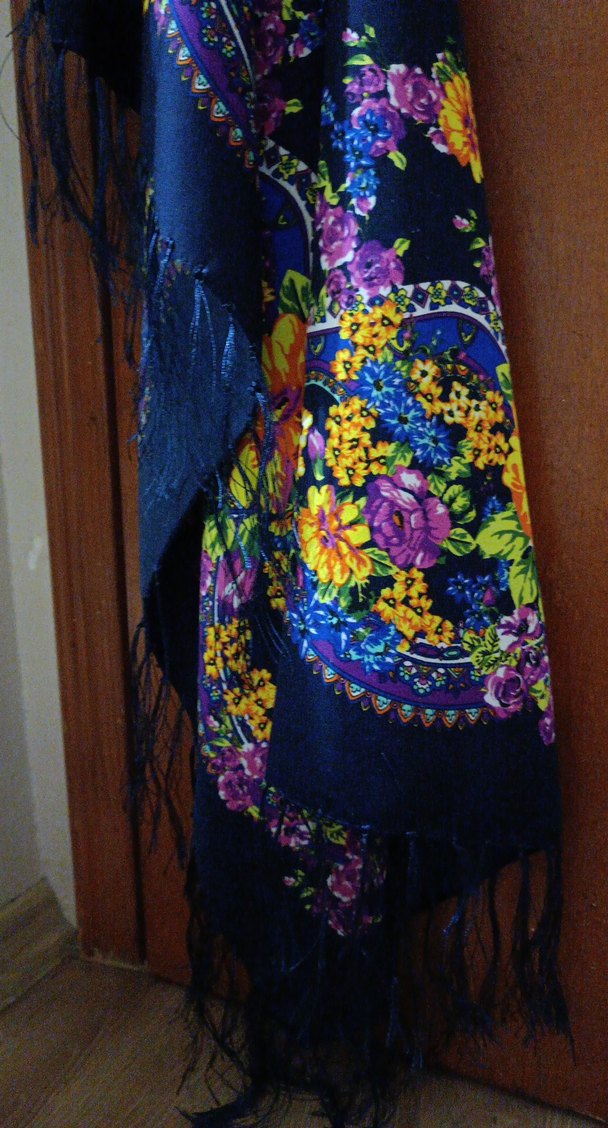 Çiçek Desenli Çok Renkli İpek Şal - Görsel 2