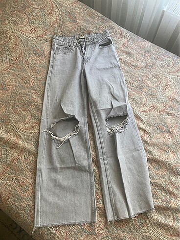 Gri yırtık model jean