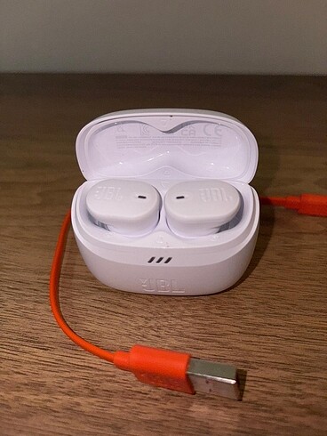 JBL Bluetooth kulaklık