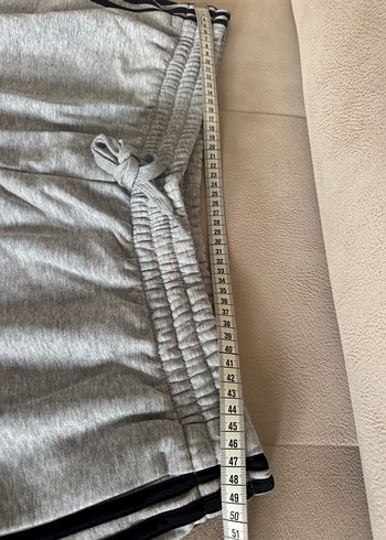 Gri Adidas  Spor Şort - Görsel 2