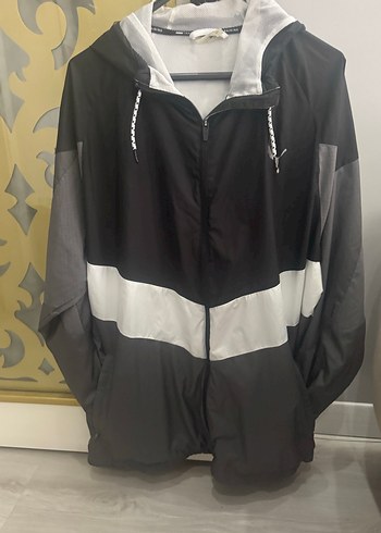 Gri Puma Kapüşonlu Erkek Yağmurluk - Görsel 4