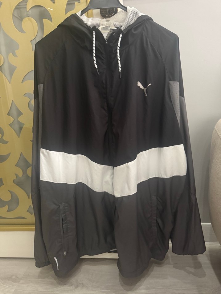 Gri Puma Kapüşonlu Erkek Yağmurluk - Görsel 3