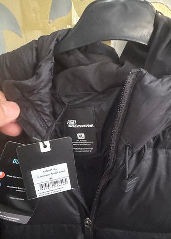 Siyah Uzun Fermuarlı Kışlık Mont - Görsel 4