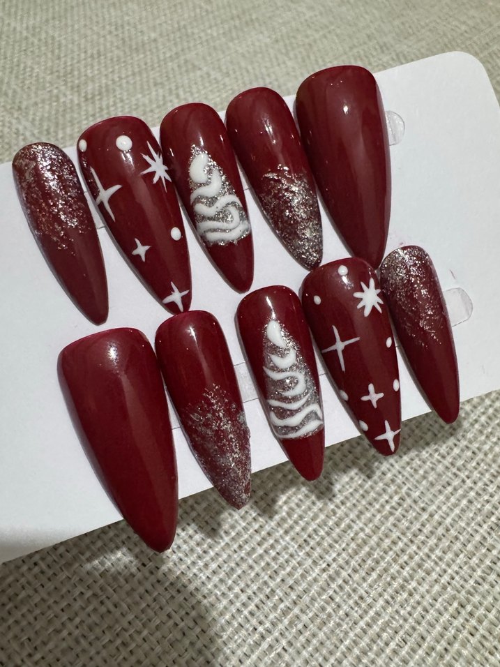 Parlak Kırmızı Yılbaşı Temalı Tırnak - Görsel 3