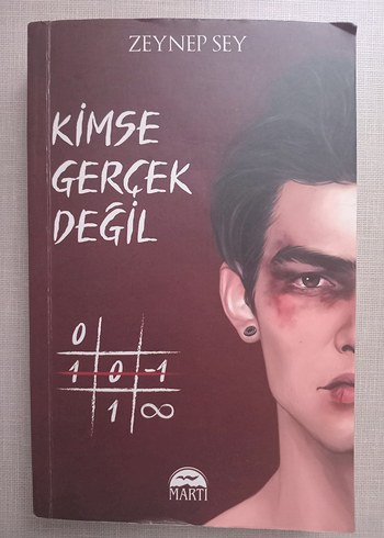 Kimse Gerçek Değil - Zeynep Sey