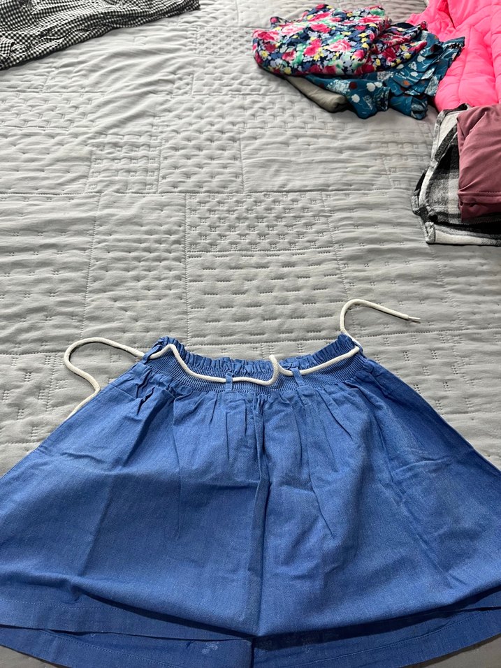 Mavi Nakışlı Volanlı Mini Etek - Görsel 2