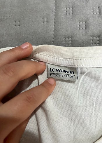 Kadın Beyaz Kısa Kollu Baskılı Tişört - Görsel 2