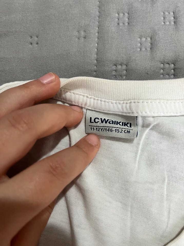 Kadın Beyaz Kısa Kollu Baskılı Tişört - Görsel 2