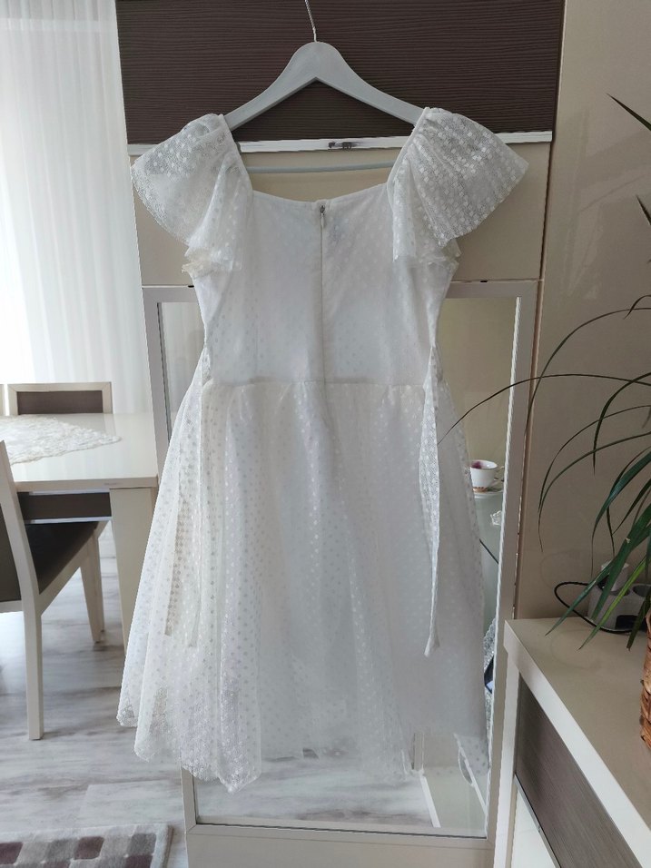 Beyaz Dantel Detaylı Kız Çocuk Elbise - Görsel 3