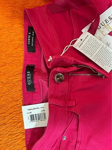 Guess Guess marka jean hiç kullanılmadı etiketli