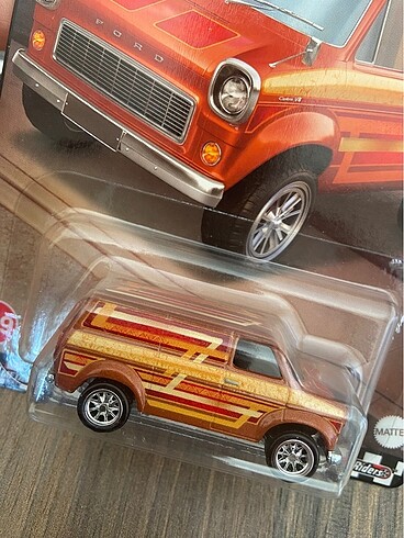  Hot Wheels Premium Ford Transit Supervan - 109