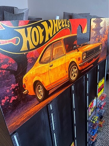 Beden Hot Wheels stand özel yapım