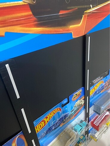Beden Hot Wheels stand özel yapım